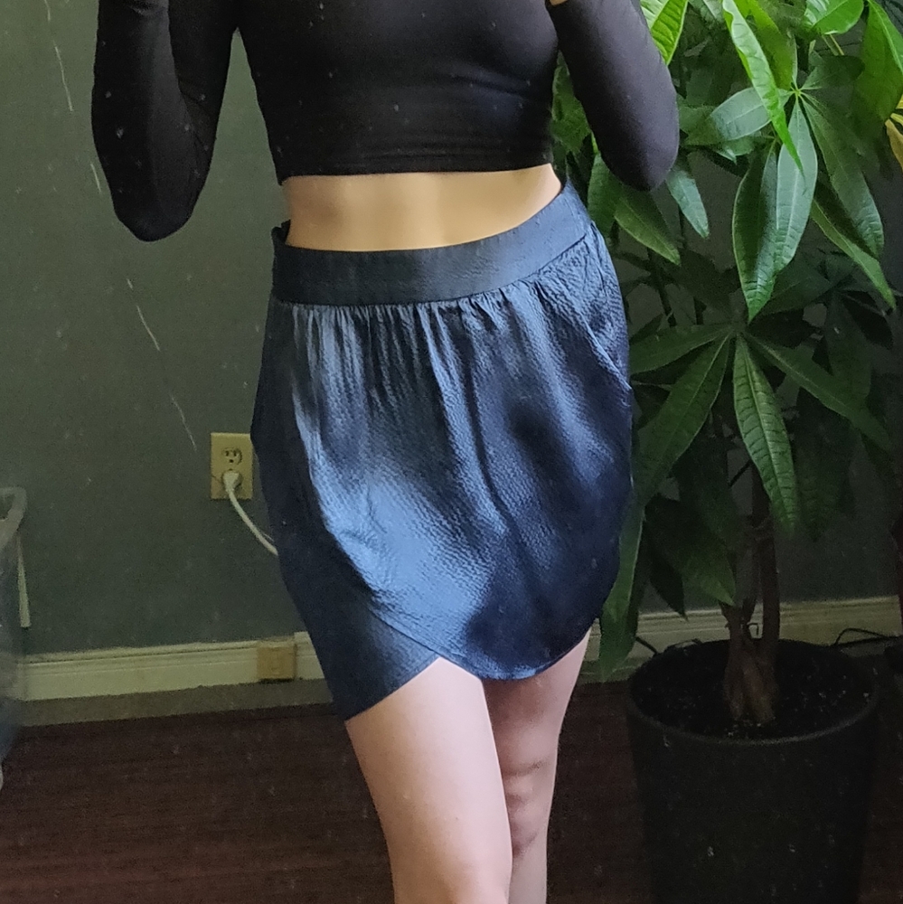 Aritzia Talula Silk Tulip Wrap Summer Mini Skirt
